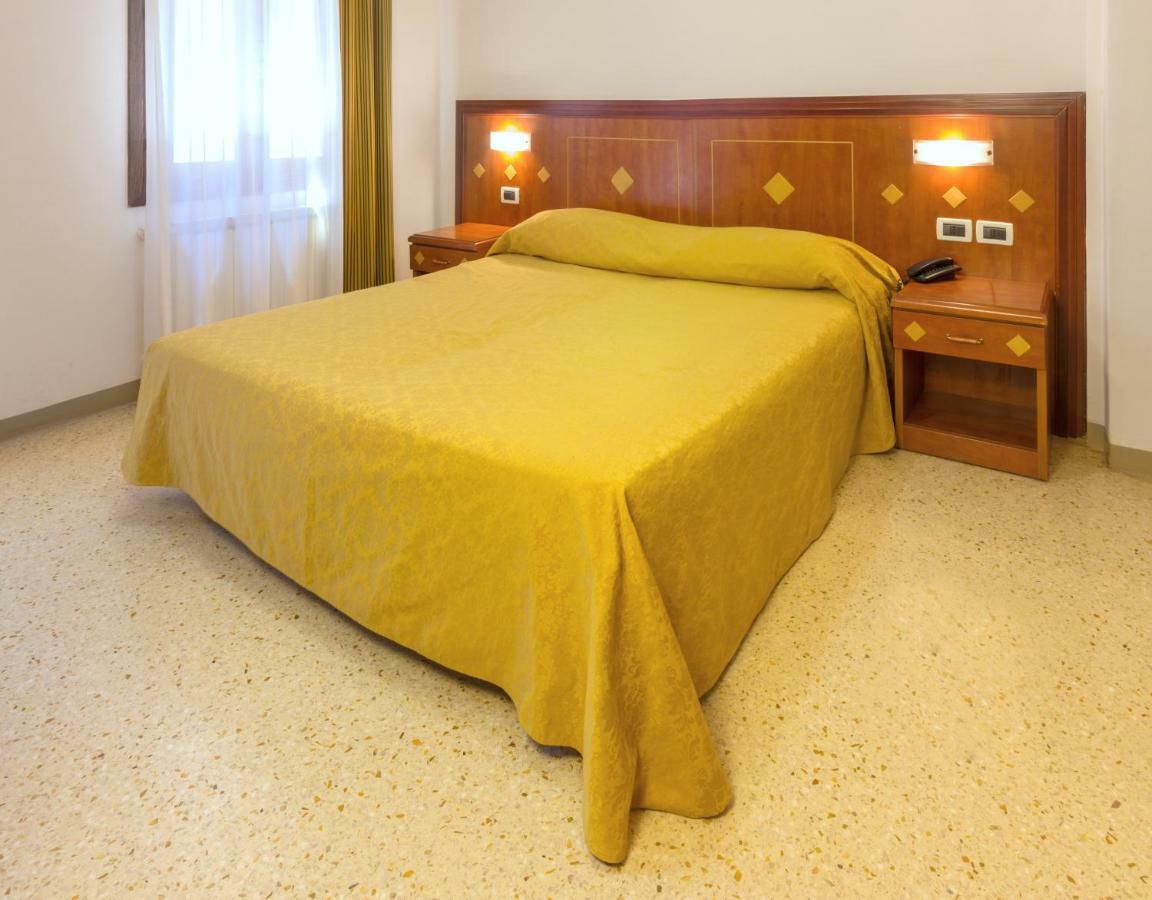 Hotel Adriatico Benátky Exteriér fotografie